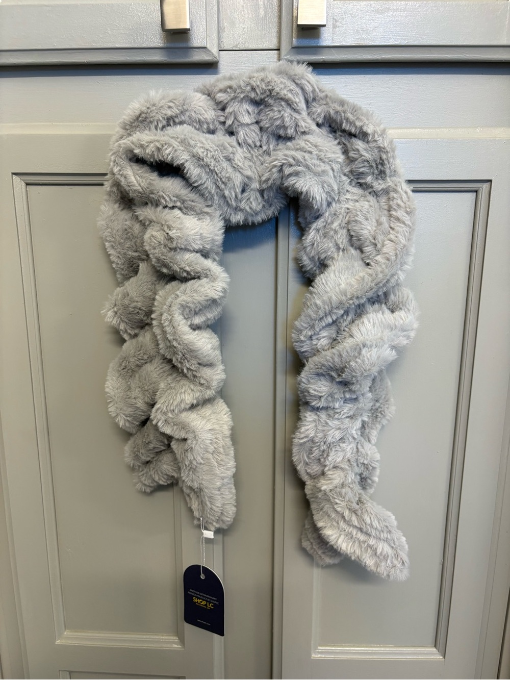 Plush Passage Brand Soft Faux Fur Scarf Shawl Wrap NWT